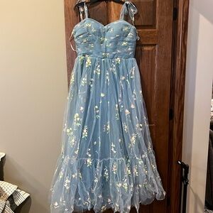 Women’s blue floral prom dress size 16